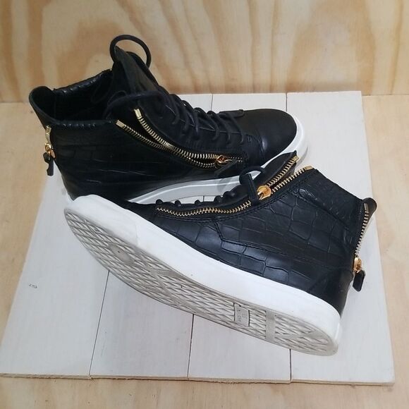 Giuseppe Zanotti   Leather Sneakers Gold Double Zipper Wmn's size 7.5 , EU 37.5 - Picture 8 of 10